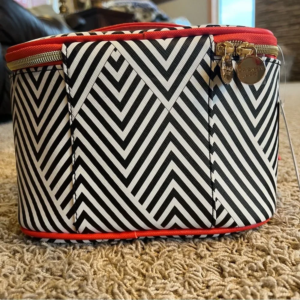 Dabney Lee Travel Weekender Cosmetic Black White Chevron Red Kiss Accessory Bag